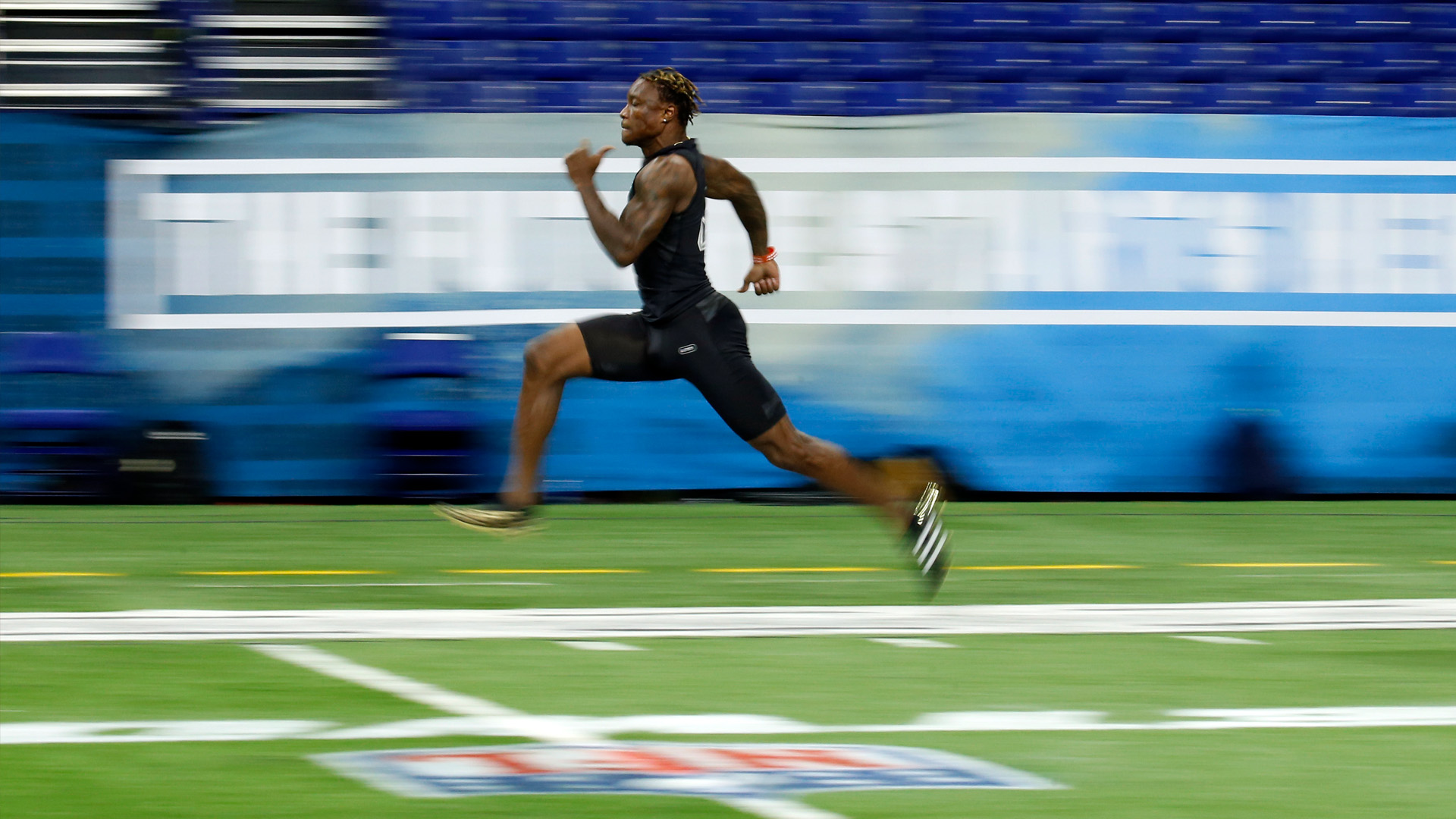 Henry Ruggs, who ran 4.27 40yard dash, met with 49ers during combine